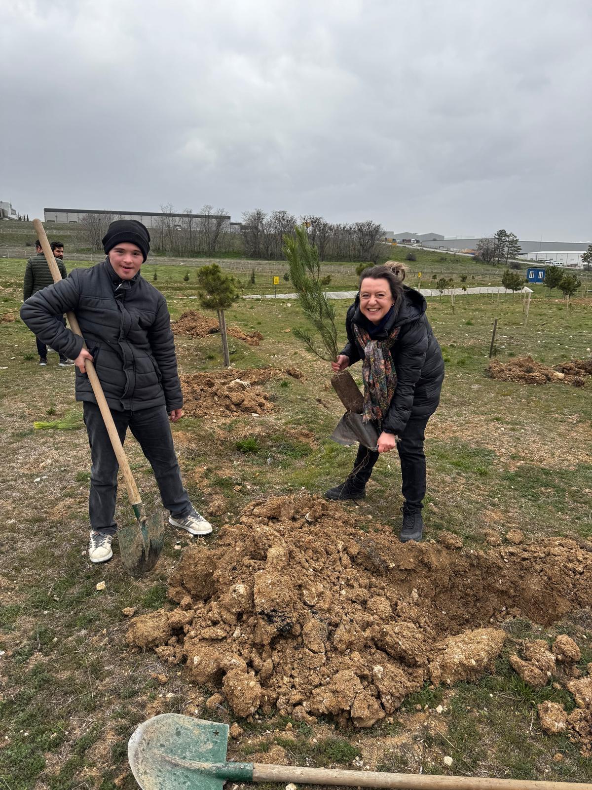 BU FİDAN DA SENİN İÇİN