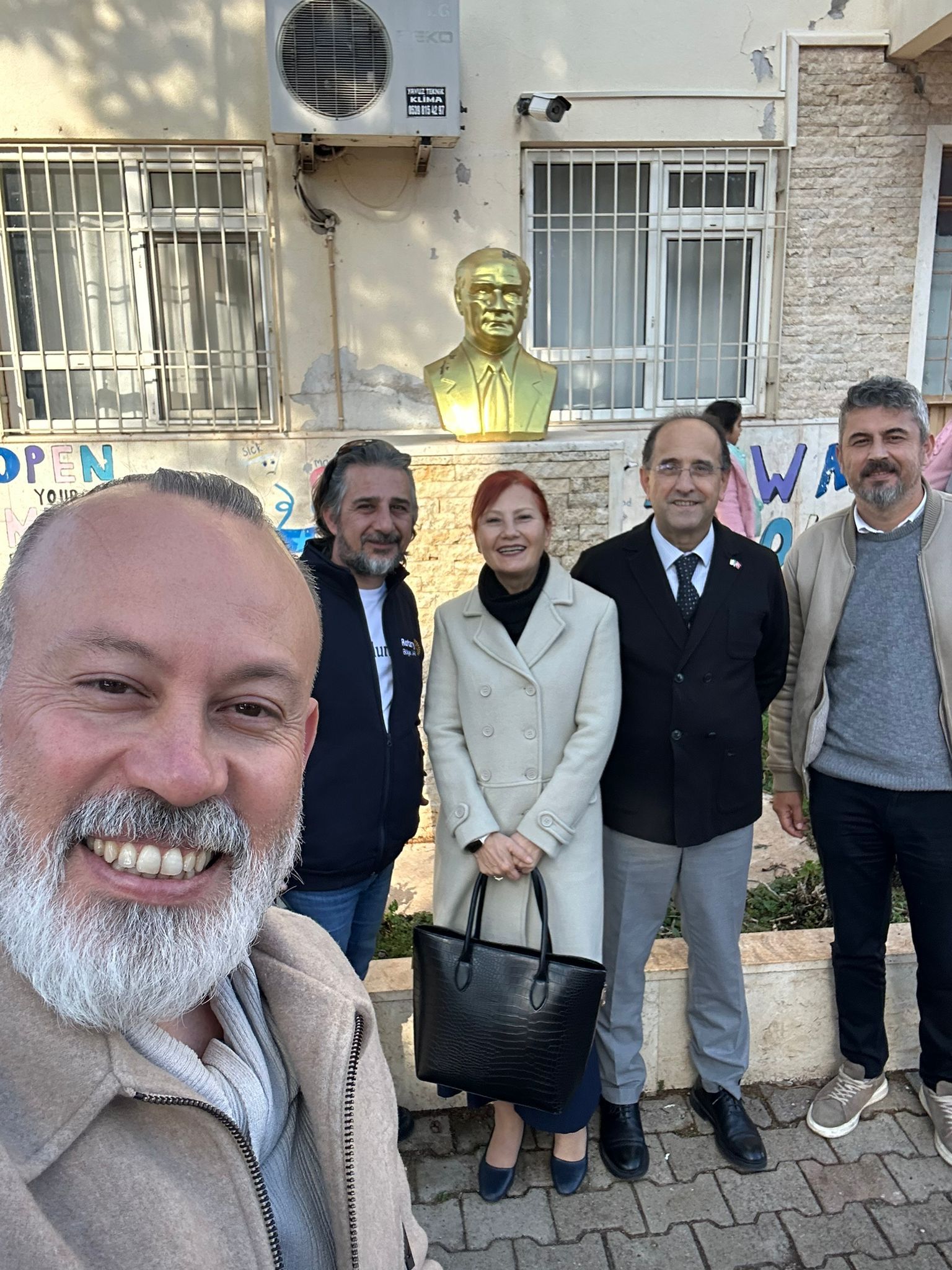 Akran Arabulucu-Barış Yapıcı Liderler