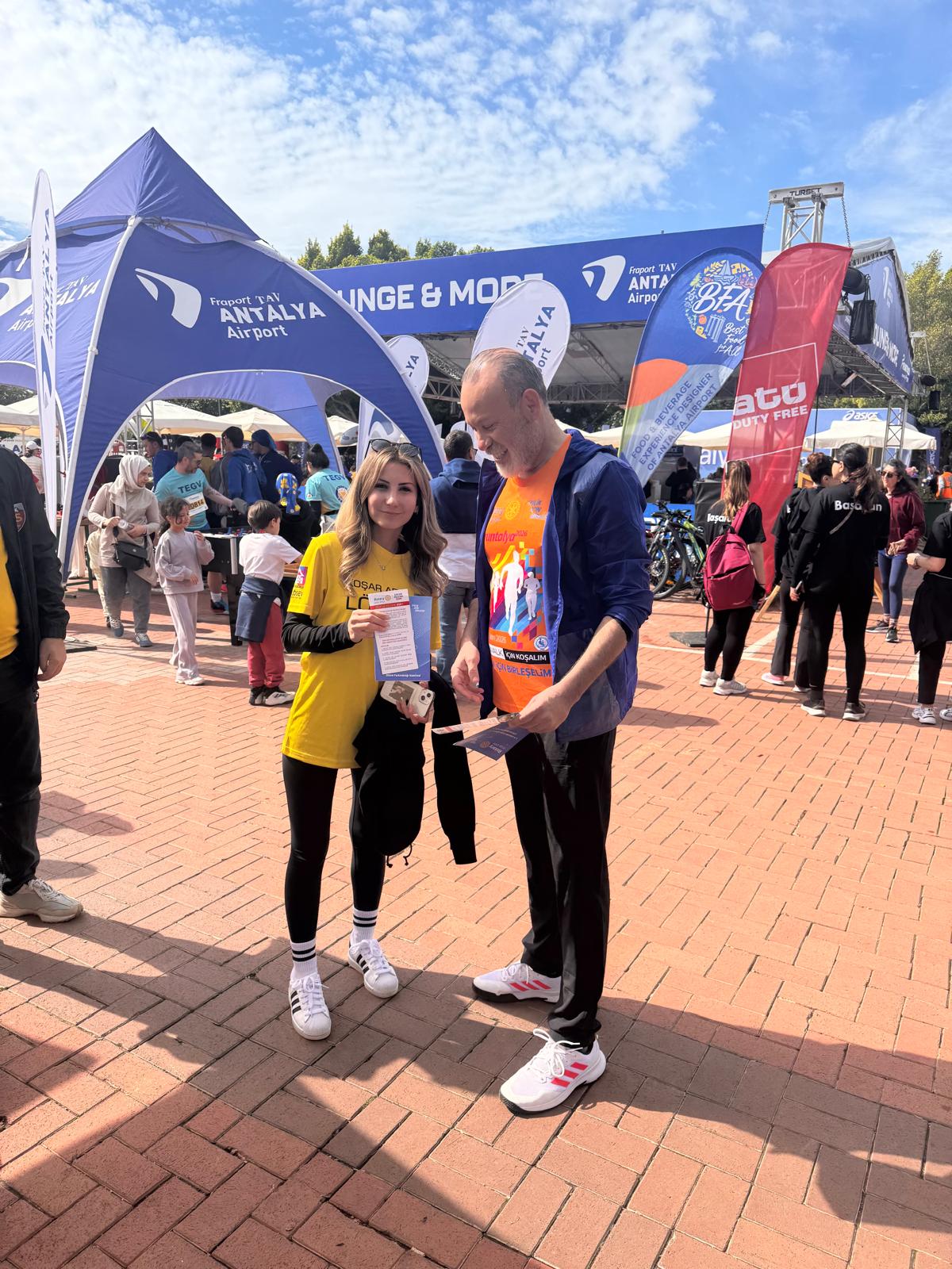 Otizm Farkındalığı Broşür dağıtımı ve Bilgi Aktarımı