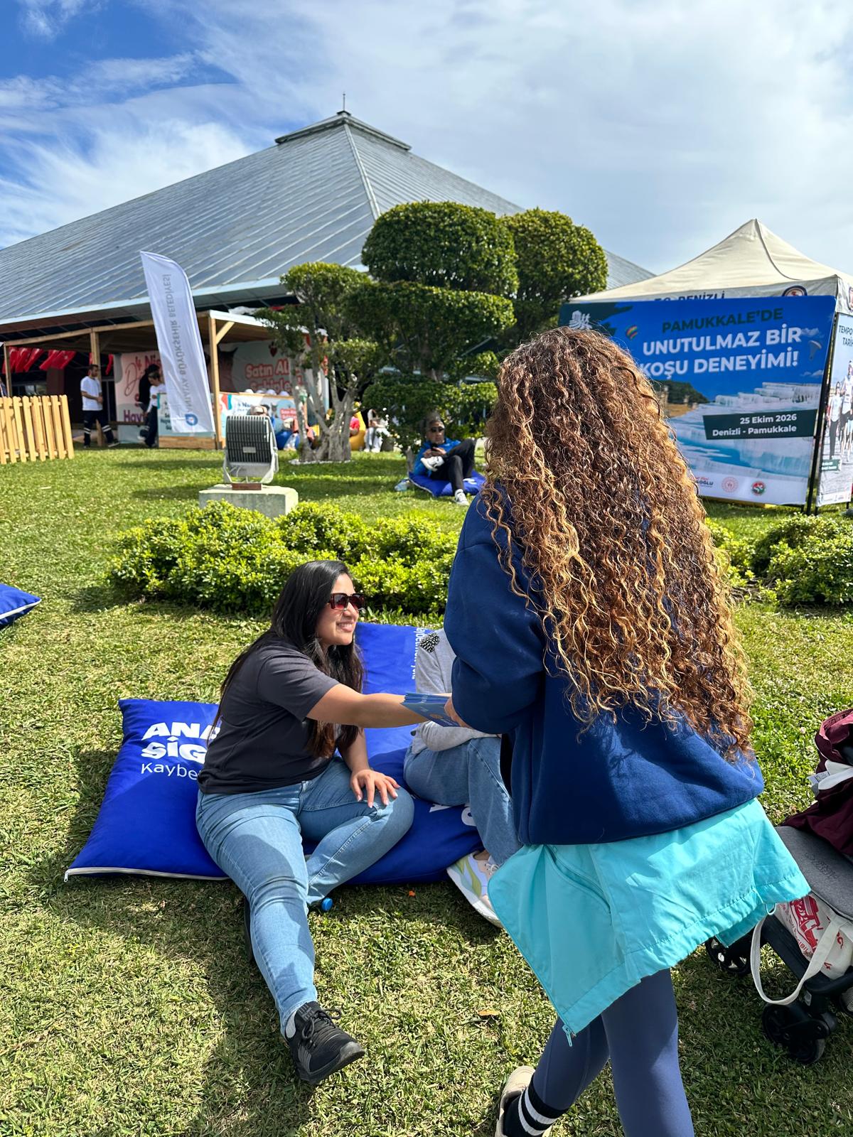 Otizm Farkındalığı Broşür dağıtımı ve Bilgi Aktarımı