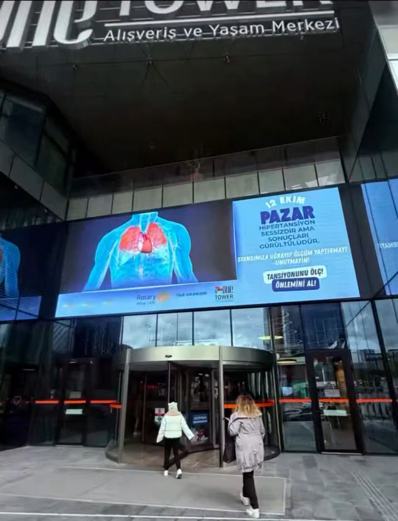 ETKİNLİĞİN BİLBOARDLARDA YAYINLANMASI