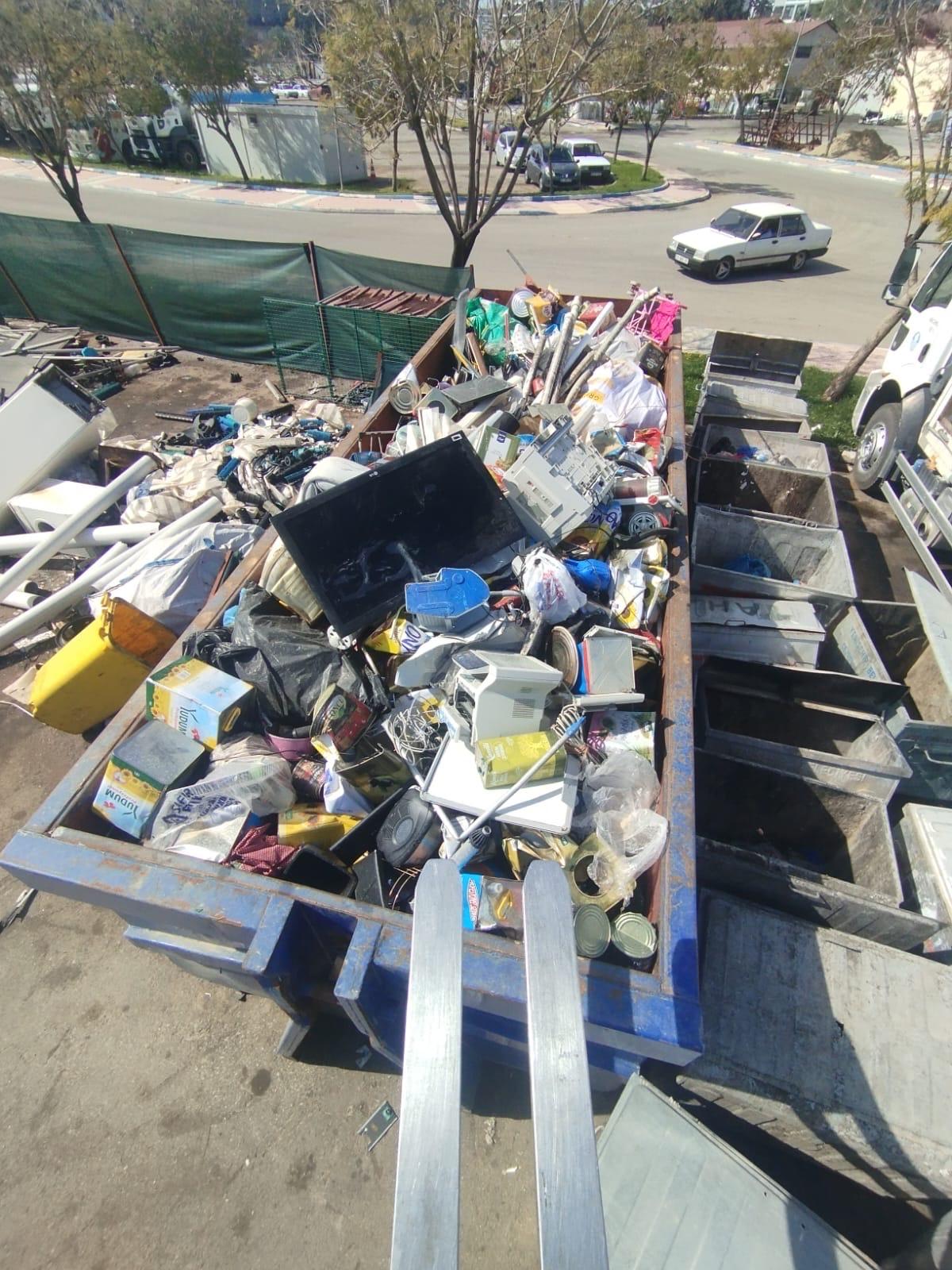 BİR STK İLE ATIK TOPLAMA ÇEVRE PROJESİ