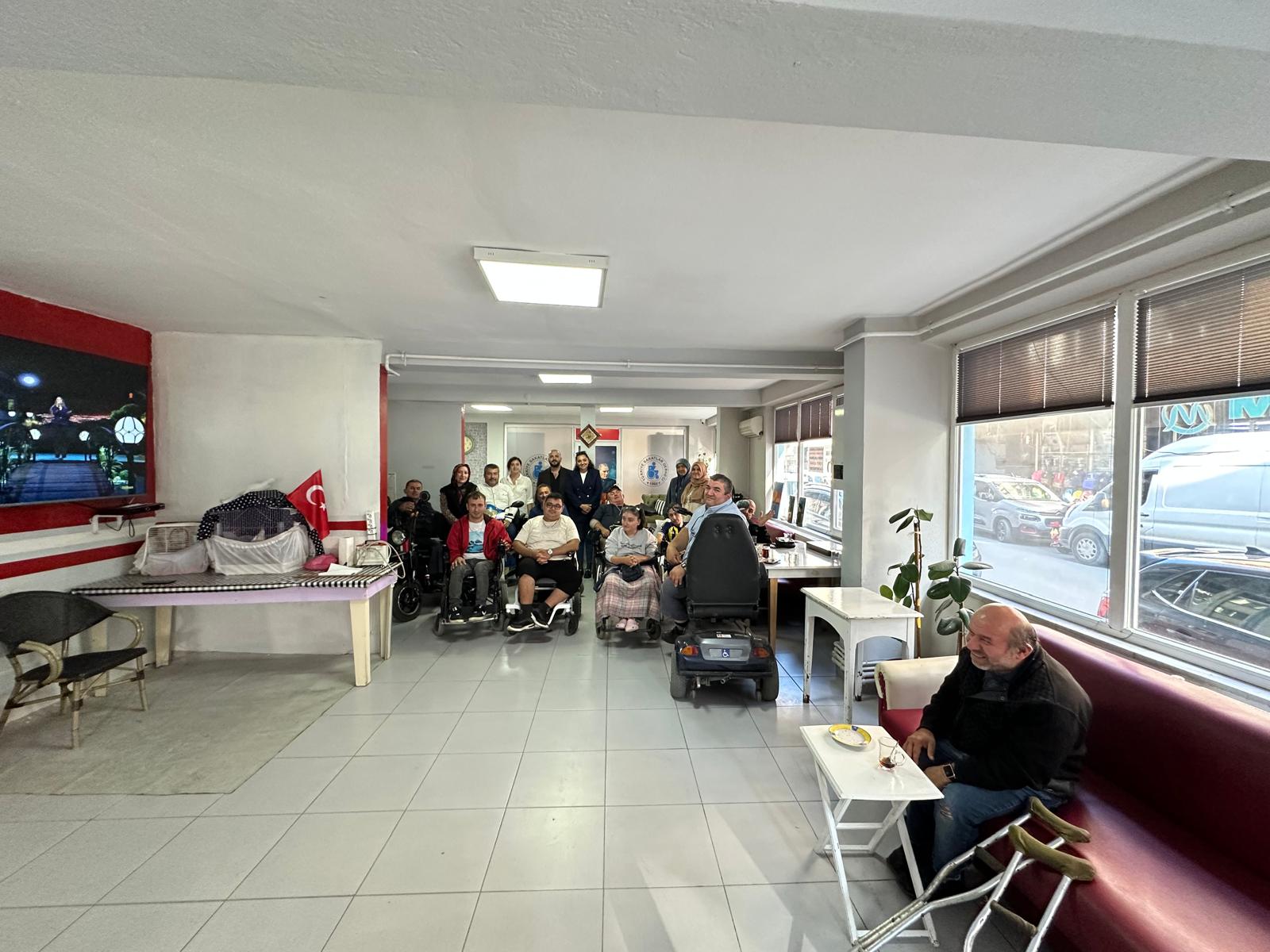 Engelli Bireylerle Münazara