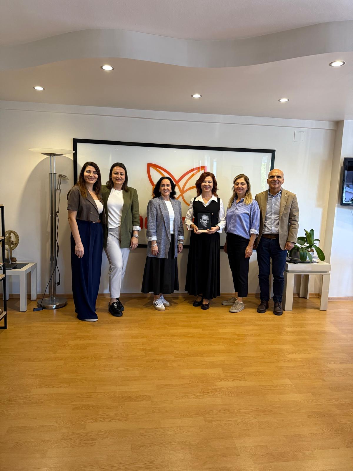 MERSİN KADIN KOOPERATİFİ STANT DESTEĞİ STKLARLA İŞBİRLİĞİ