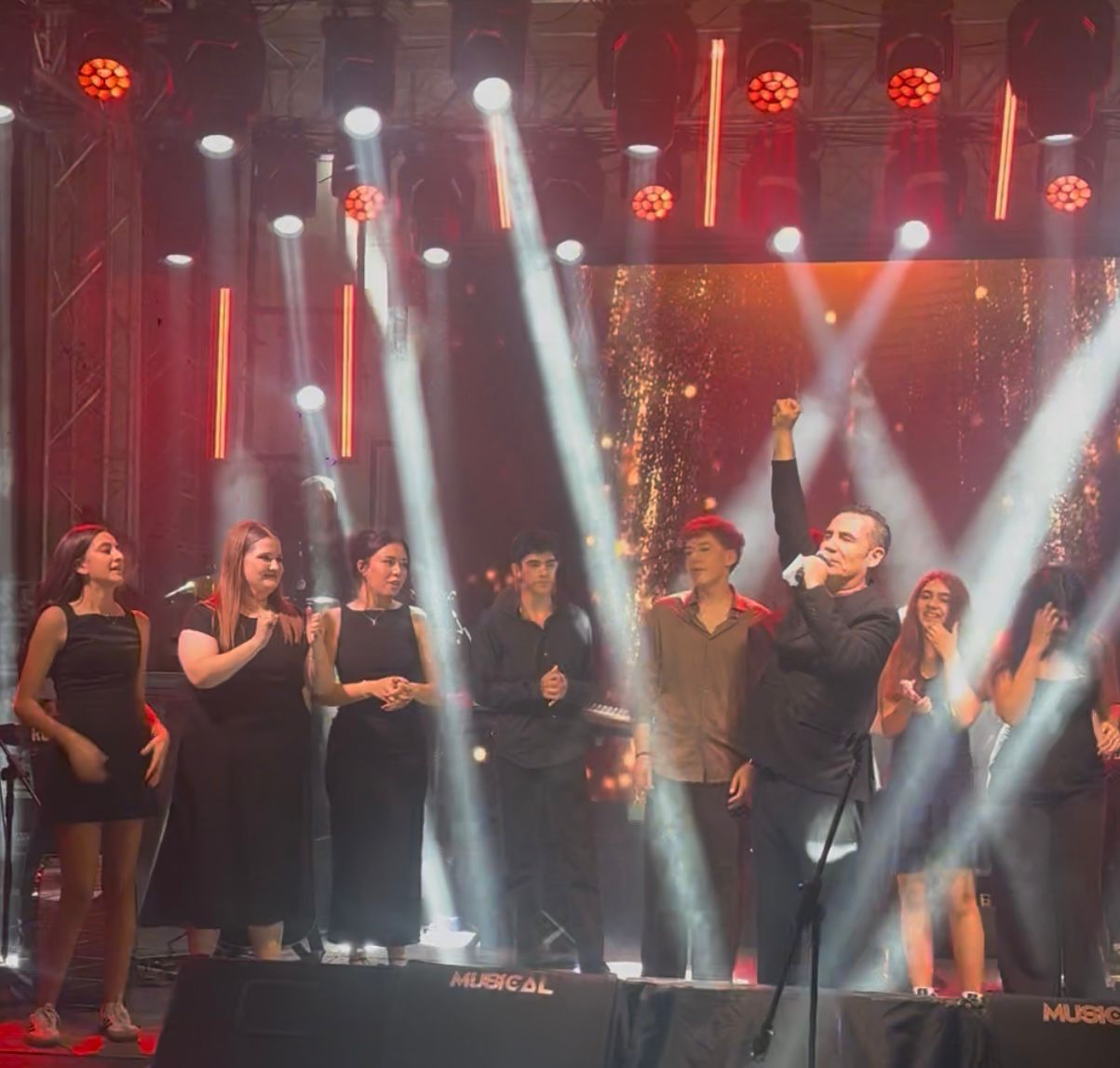 Alleben Gecesi Ferhat Göçer Konseri