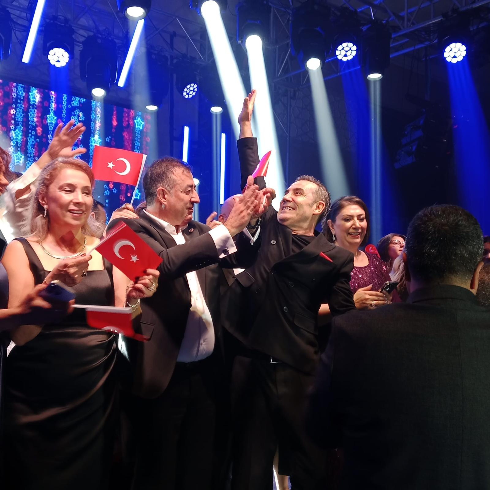 Alleben Gecesi Ferhat Göçer Konseri