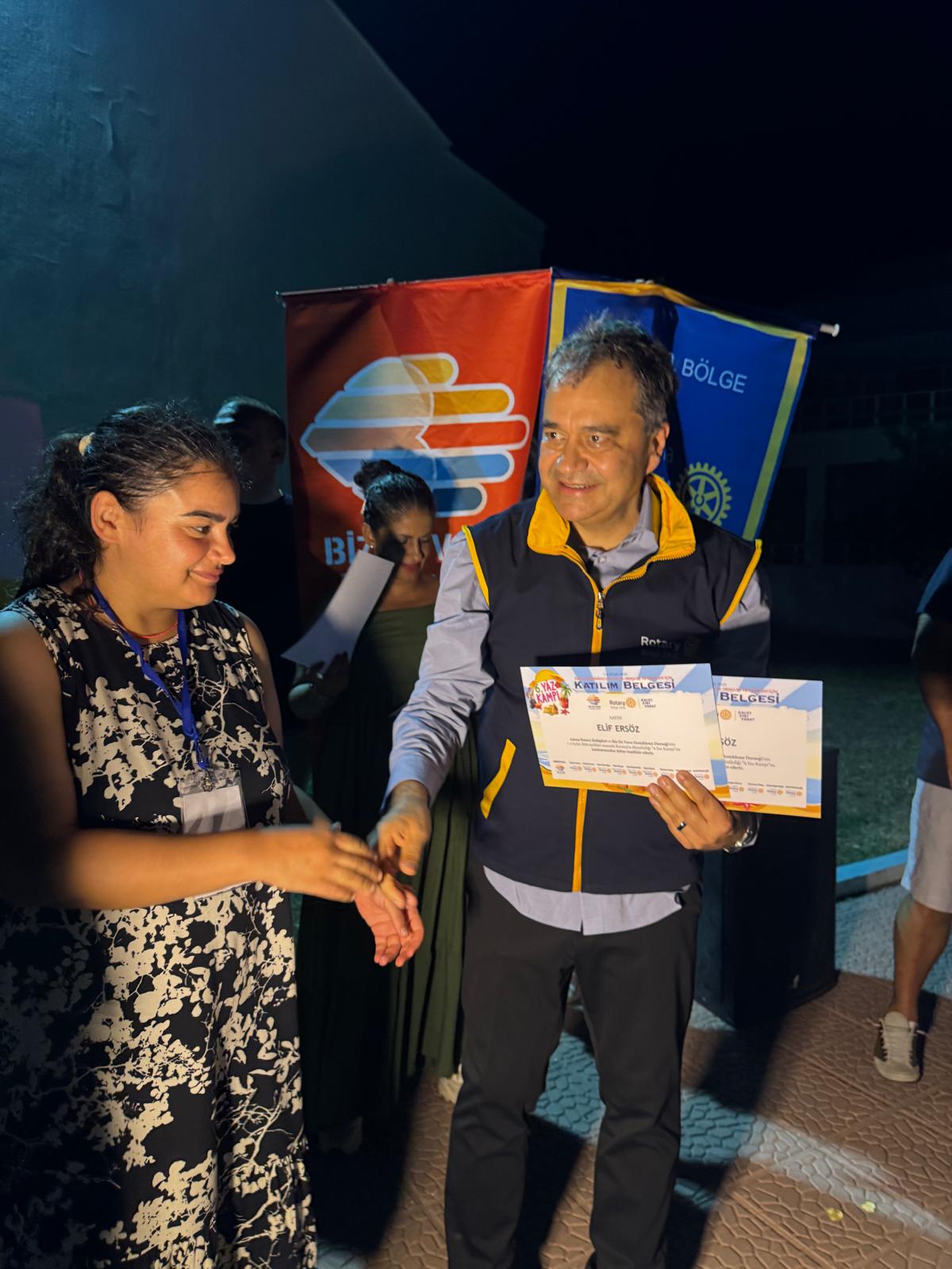 Adana 5 Ocak Rotary Kulübü ile Karataş’ta Sevgi, Dayanışma ve Gülümseme