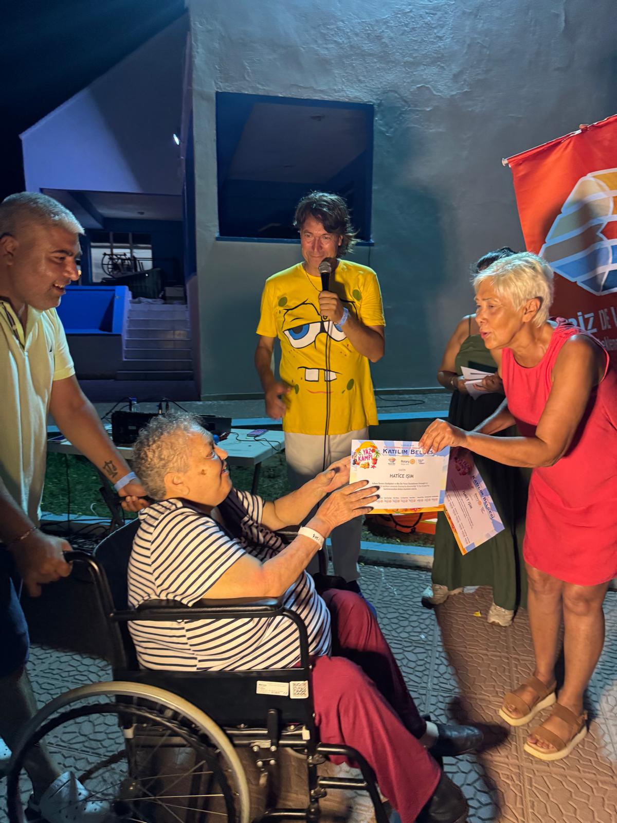 Adana 5 Ocak Rotary Kulübü ile Karataş’ta Sevgi, Dayanışma ve Gülümseme