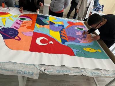 ÖZEL BİREY GENÇLERİMİZLE BARIŞ VE EŞİTLİĞİ RESMETTİK - 4