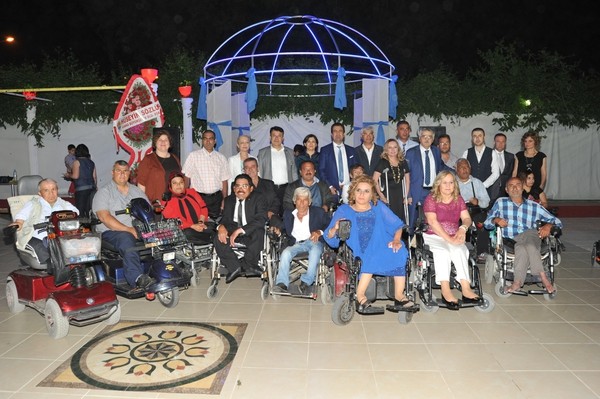 ENGELLİLER HAFTASINI ADANA ROTARY KULÜBÜ UMUT DAYANIŞMA ENGELLİLER DERNEĞİ İLE KUTLADI 