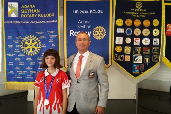 Adana Seyhan Rotary Anadolu Lisesi öğrencisi dünya 3.sü oldu.