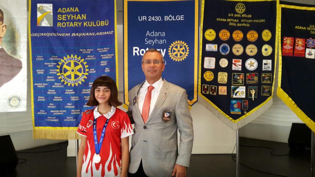 Adana Seyhan Rotary Anadolu Lisesi öğrencisi dünya 3.sü oldu.