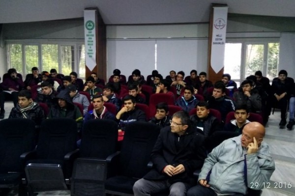 Adana Motor Meslek Lisesinde "Ekoloji gözle Ağaç" semineri verdik