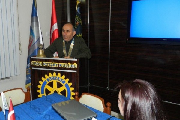 Ordu Rotary Kulübünün Toplantısına Konuk Konuşmacı olarak 4.RYLA AKADEMİ Seminerine katılan Burcu Gündoğdu Katıldı.