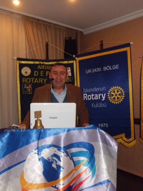 Antakya Defne Rotary Kulübünün Konuşmacı konuğu Toros Üniversitesi Öğ.Üyesi Yrd.Doç.Dr.Murat Köylüydü  bize  Neden Atatürk konulu sunumu yaptı 