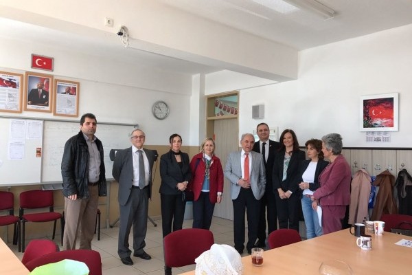 Fatin Rüştü Zorlu İlkokulu Fen Laboratuvarının Devreye Alınması