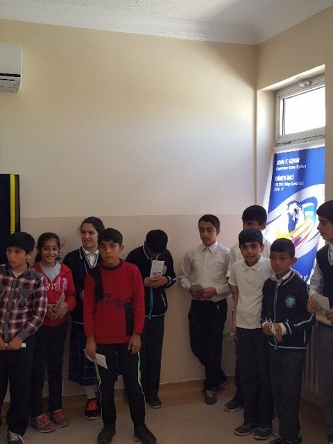 ROTARY’DEN ÖĞRENCİLERE KIYAFET YARDIM