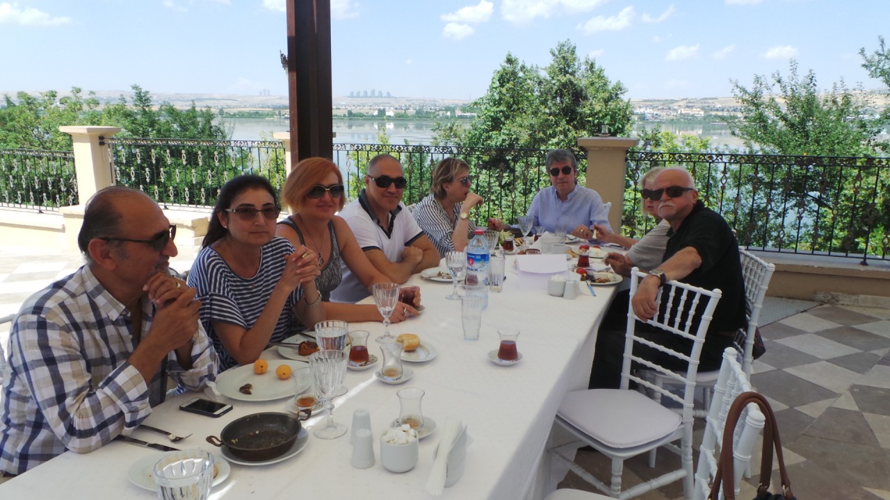 Ankara Bahçelievler Rotary  Kulübü üyeleri 