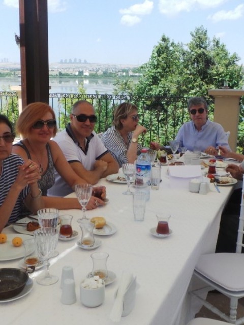 Ankara Bahçelievler Rotary  Kulübü üyeleri "Dostum Bu Ay Bizi Nereye Götürüyorsun" etkinliğinde bir araya geldiler