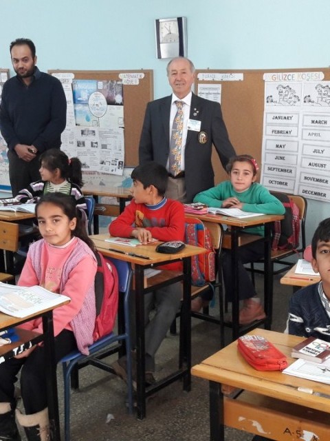 ROTARY KÖY OKULU ÖĞRENCİLERİNİ SEVİNDİRDİ