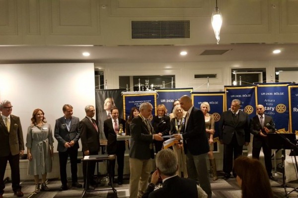 Koru  Rotary  kulübü   %100  Paul   Harris  Dostu  Kulüp  oldu .