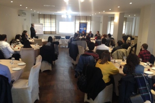 Anıttepe Rotary Kulübü-ICF "Gençler İçin Çözüm Odaklı Profesyonel Koçluk" Projesi 