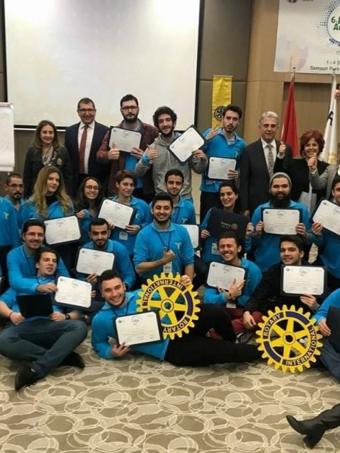 ORDU ROTARY KULÜBÜ 6.RYLAKADEMİ SEMİNERİNE 2 ÖĞRENCİ İLE KATILDI.