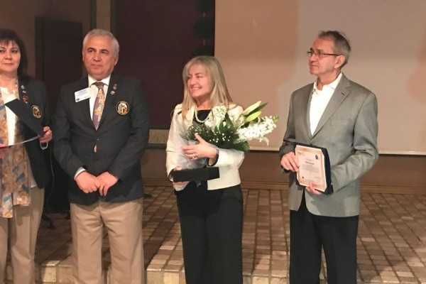 Koru Rotary Kulübü  Meslek Hizmet  ödülünü   verdi