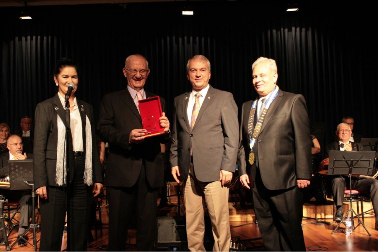 Ankara Anıttepe Rotary Kulübü Meslek Hizmet Ödülü