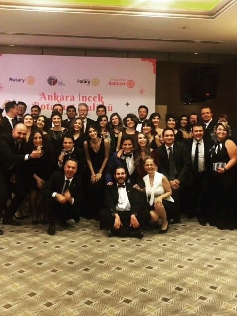 ANKARA KAVAKLIDERE RK-Ankara İncek Rotaract Kulübü'nün Kuruluş Balıosu'na katıldık