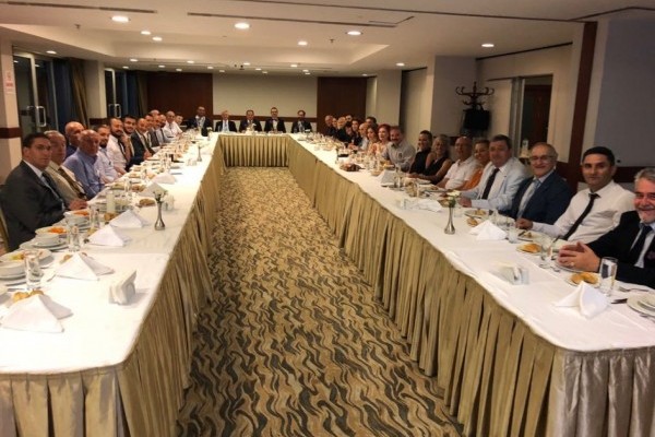 Mor Dönem Star Kulüpleri Gazi Rotary Kulübü ev sahipliğinde ortak toplantıda buluştular.