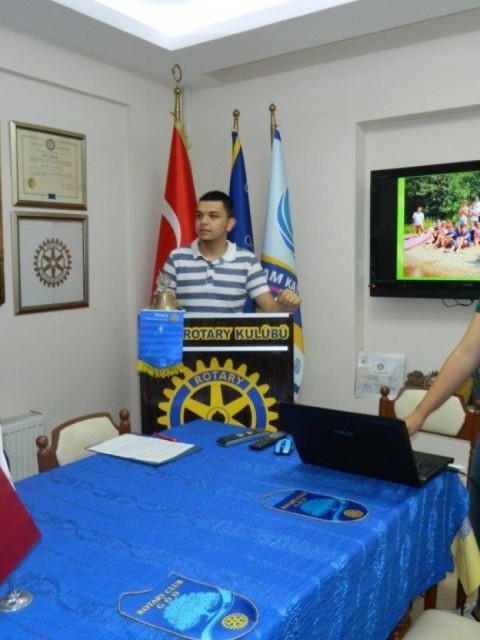 ORDU ROTARY KULÜBÜNÜN  KONUKLARI KISA DÖNEM YAZ KAMPINA KATILAN ÖĞRENCİLERİ OLDU.
