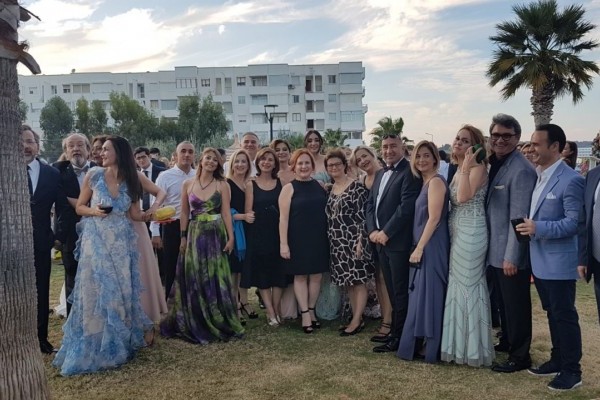 Güney Rotary 40 Kişilik Katılımla Üyemiz Fatma Akdoğan'ın Oğlu Efe Akdoğan'ın Düğününe Katıldık. 2440.Bölge Rotaractlarımızın  İşyeri Ziyaretini Birlikte  Gerçekleştirdik.