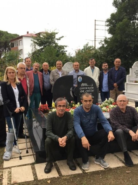 ORDU ROTARY KULÜBÜ VEFAT EDEN ÜYELERİNİ ÖLÜM YIL DÖNÜMÜNDE ZİYARET ETMEYE DEVAM EDİYOR.