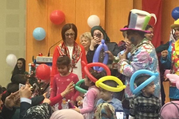 Çukurova Üniversitesi Çocuk Onkoloji Bölümü'nde Yeni Yıla Merhaba Partisi-Adana Seyhan Rotary Kulübü