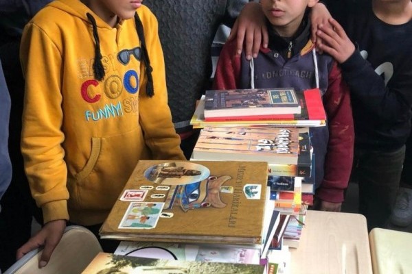 Seyhan Rotary  ve Seyhan Interact Ortak Projesi ile Kütüphane Yardımı-Adana Seyhan Rotary