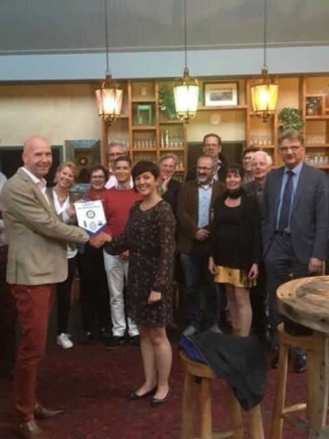 Ordu Rotary Kulübü Hollanda Delft Koningsveld Rotary Kulübü ile Bayrak Değişimi yaptı.