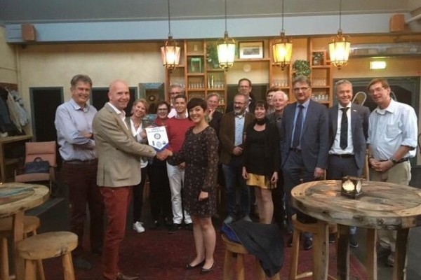 Ordu Rotary Kulübü Hollanda Delft Koningsveld Rotary Kulübü ile Bayrak Değişimi yaptı.