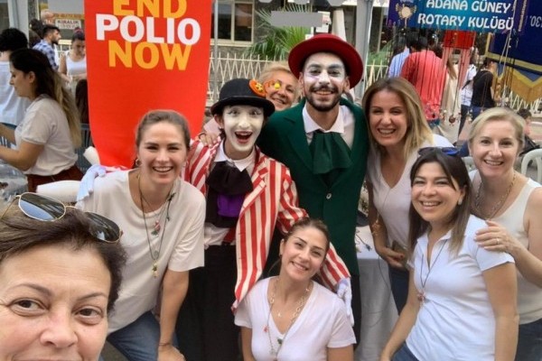 Güney Rotary Mersin Sokak Sanatçıları Festivalinde