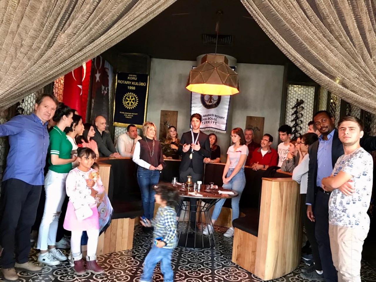 Koru rotary kulübü olarak bursiyerlerimiz ,Koru Interact  kulübümüz,eş ve  çocuklarımızla geleneksel brunchımızı 17 Kasım  da  gerçekleştirdik 