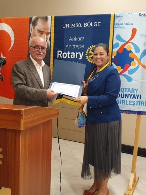 Anıttepe Rotary Kulübü Konuşmacı konuğumuz Sönmez Çetinkaya  " Ekonomik Kriz Tiryakiliğinin Osmanlı’dan Bu Yana Arka Planı " konulu güzel bir konuşma yaptı