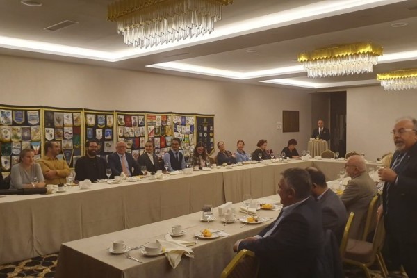 25 Kasım 2019 Pazartesi günü Anıttepe Rotaractlarımız ile ortak toplantımızda Konuşmacı konuğumuz Prof.Dr. Saynur Canat bizlere "Karşı Cinsle İlişkiler" konu başlıklı konuşma yaptı.