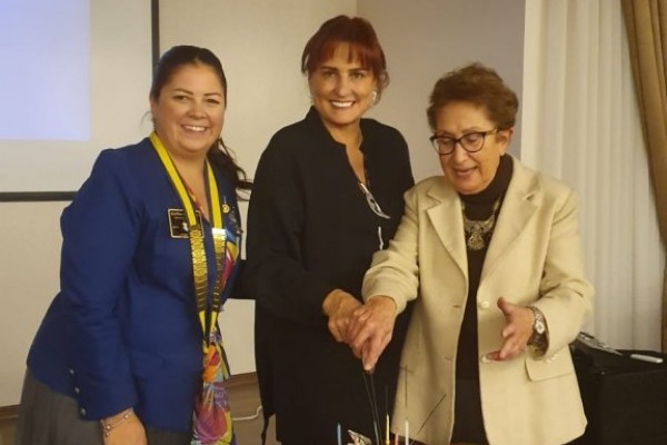 Anıttepe Rotary Kulübündeki Kasım ayında doğan dostlarımızın doğum gününü kutladık.