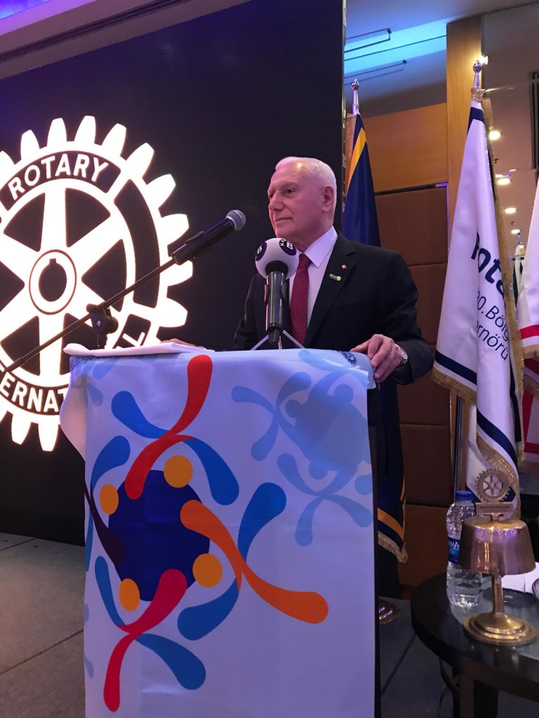 Ankara Kızılay Rotary Kulübü onur üyesi Prof. Dr. Mehmet Haberal