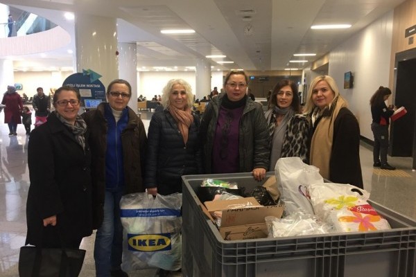12.02.2020 Tarihinde Kulübümüz Rotaryen eşleri  tarafından düzenlenen "İlmek İlmek Mutluluk" projemiz kapsamında, Ankara Şehir Hastanesi Çocuk Onkoloji ve Hematoloji Bölümündeydik.