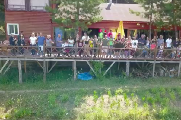 Yenimahalle Rotary Kulüp olarak Beysukent Rotary Kulüp ile birlikte düzenlediğimiz Bölgemiz Anne-Baba-Çocuk kampını coşku ve neşe içinde tamamladık.