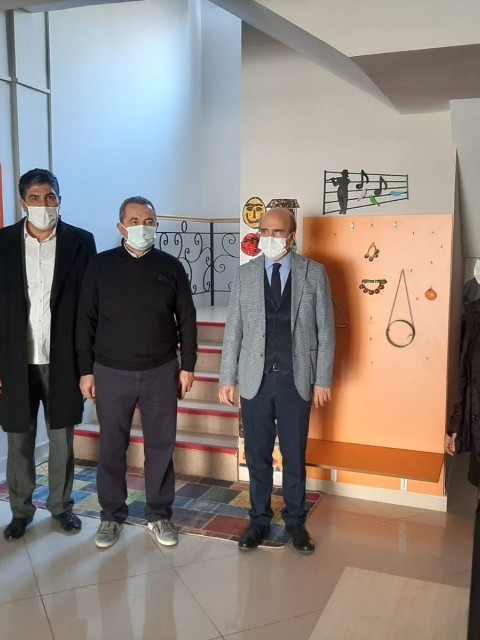 Yenimahalle Rotary Kulübümüz ile Otizm Vakfı arasında 04.12.2020 Tarihinde  “Engelsiz dişler” projesi dahilinde diş kontrol-bakımı ve Atölye çalışması ile ilgili olarak Ön görüşme yapıldı.