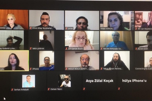 26.12.2020 tarihinde Yenimahalle Rotary Kulübümüz ile Engelsiz Filmler İşbirliği tarafından düzenlenen Engelsiz Filmler günü “İKİ ELİN ARASINDA” Film Gösterimi gerçekleştirildi.