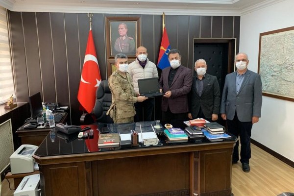 ŞEHİDİMİZİN KARDEŞİNE BİLGİSAYAR DESTEĞİ 