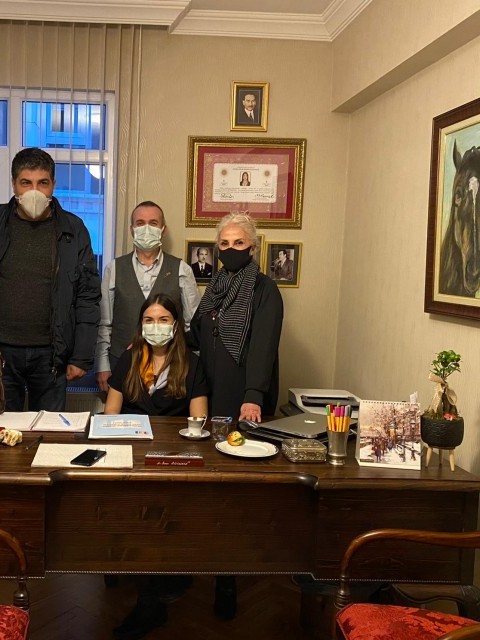 21.01.2021 Tarihinde Yenimahalle RK. olarak Yönetim Kurulu toplantımızı ve İşyeri ziyaretimizi, Genel Sekreterimiz M.Can Büyükeren’in  Kızı Av. Bensu Büyükeren’in Bürosunda gerçekleştirdik.